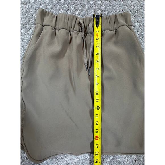 Lululemon On The Fly Skirt w Pockets *Woven Frontier Tan Size 6 $88 MSRP - Picture 6 of 6
